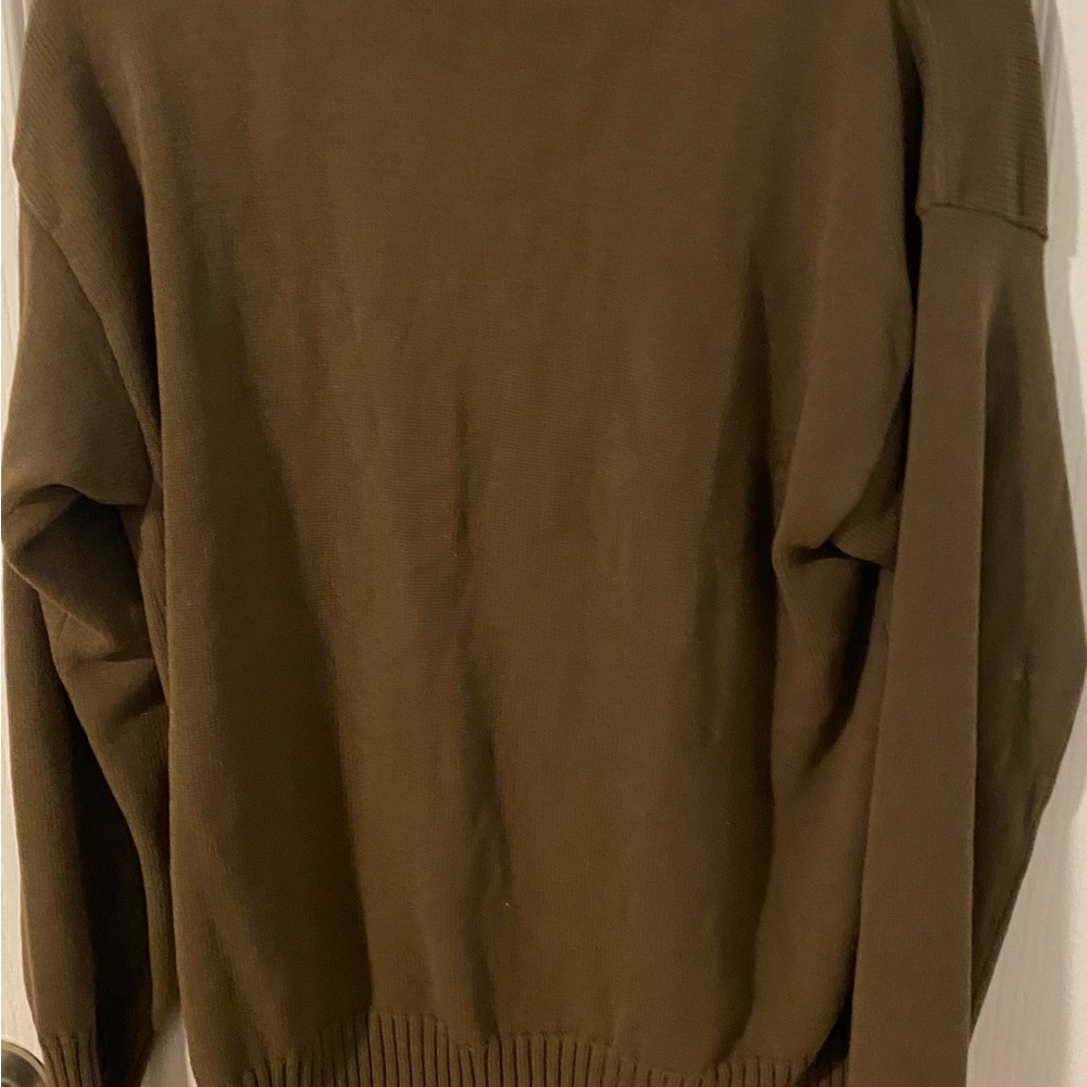 Button V sweater
